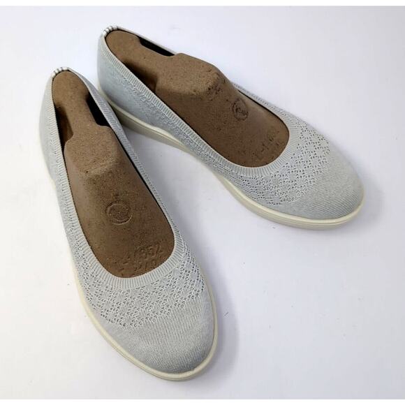 Bzees Atlantic Slip-On Sneakers Shoes Women's Size 8 M Cloud Technology NEW Box - Picture 2 of 12